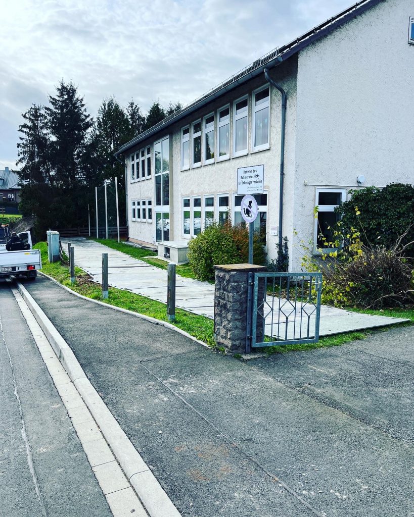 Leichtbaustraßen aus Kunststoff - Bodenschutz / Zuwegung / Mobile Baustraße / Tiefbau / Straßenbau