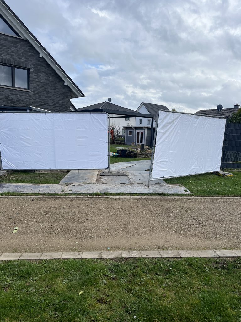 Gartenbau/Poolbau Rasenschutz