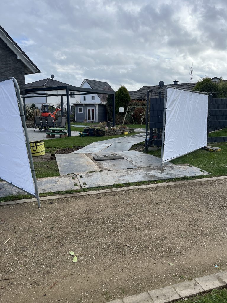 Gartenbau/Poolbau Rasenschutz